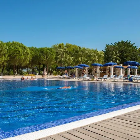 ピッツオムンノ パレス ホテル ヴィエステ