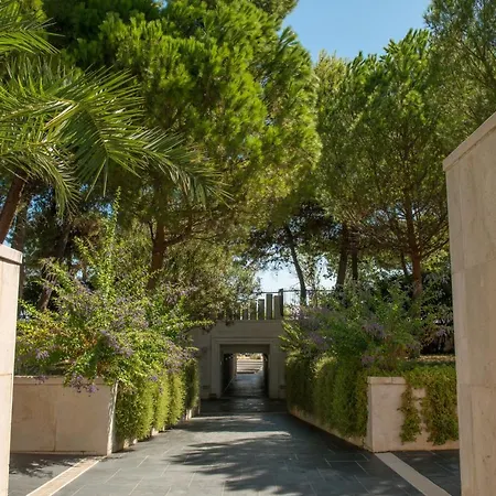 Pizzomunno Palace 5* Vieste