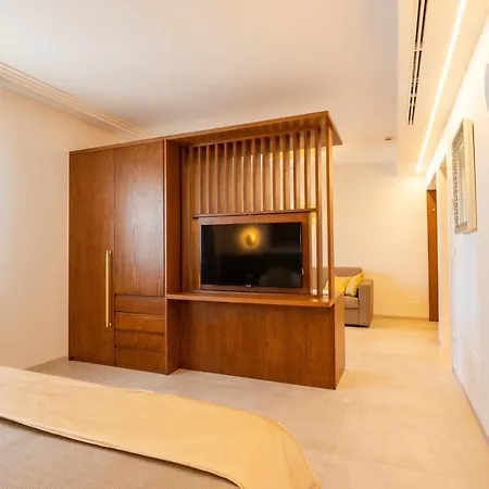 ピッツオムンノ パレス ホテル