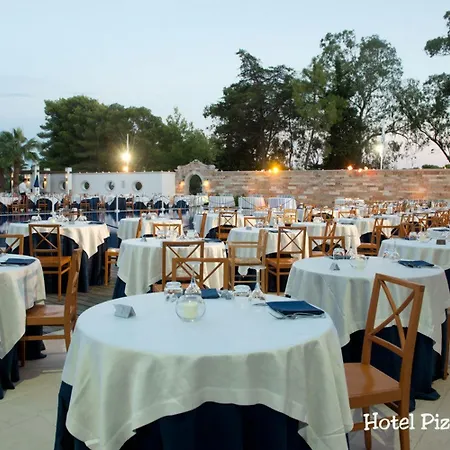 Pizzomunno Palace Szálloda Vieste