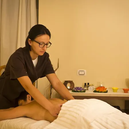 ピッツオムンノ パレス 5* ヴィエステ