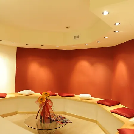 ピッツオムンノ パレス ホテル ヴィエステ