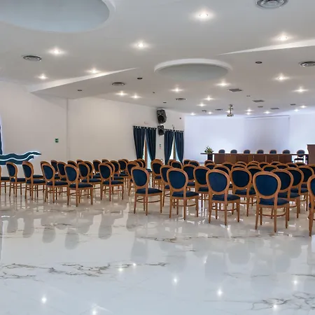 ピッツオムンノ パレス 5*