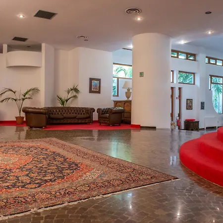 ピッツオムンノ パレス ホテル