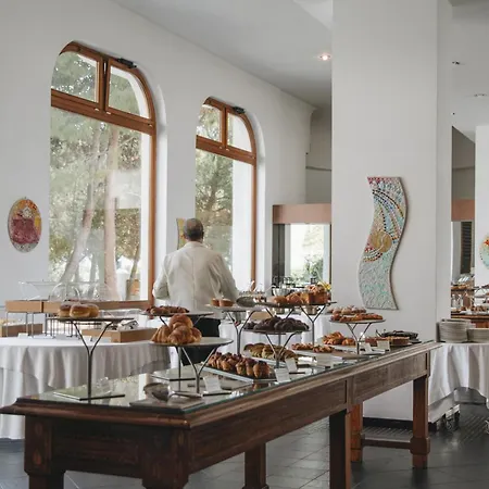 Pizzomunno Palace Hotel 5*