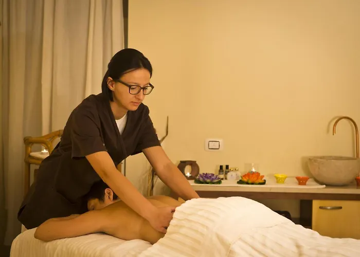 Pizzomunno Palace 5* Vieste